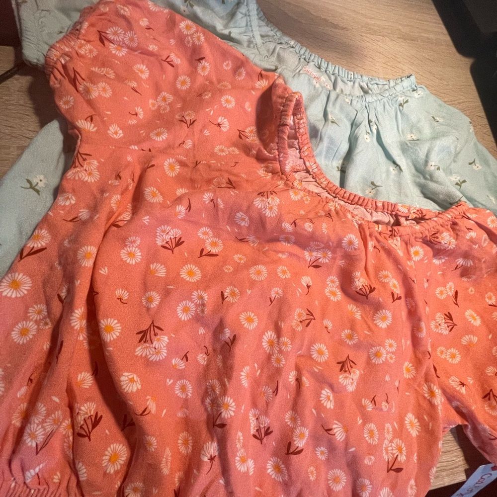 2: Cat & Jack Girls Medium (8) Ruffled Waist And Sleeve Flower Blouse (O)